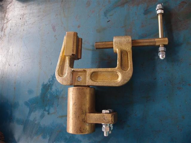 2000A旋转接地装置